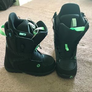Burton Women’s Snowboarding Boots